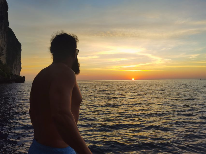 Phi Phi: Maya Bay, Bamboo Island & Plankton Full-Day Tour - Viking Cave and reef time