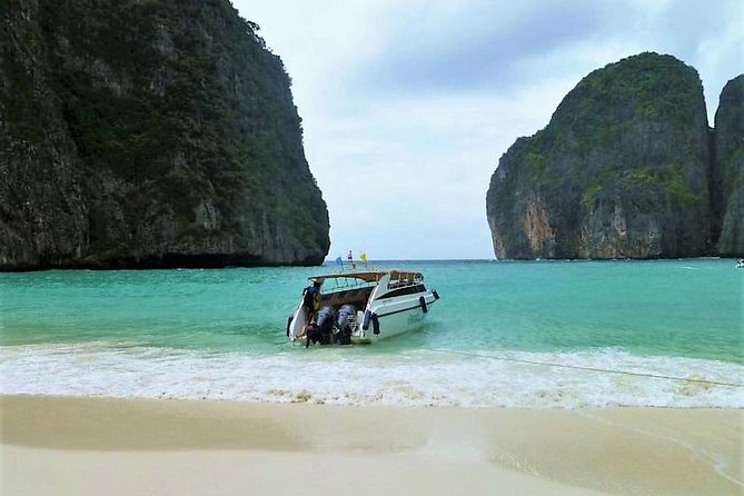 Phi Phi & Maya Bay Speedboat: All-Day Food & Choice of 3 Marinas - Pileh Bay and the cliffs of Phi Phi Leh