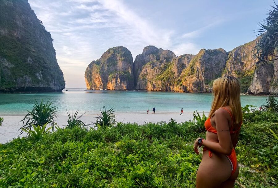 Phi Phi: Morning Speedboat Tour to Maya Bay with Snorkel - Why the early start is worth the alarm