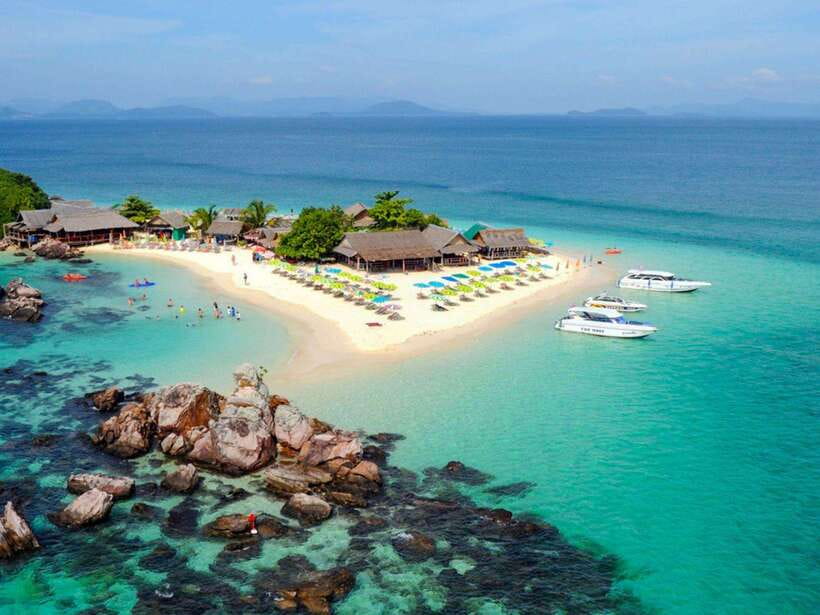 Phuket: 3 Khai Islands Snorkeling Tour - Khai Nai, the cat island