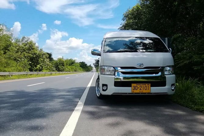 Phuket Airport (HKT) Arrival Transfer to Phuket Hotels (Shared or Private) - Who should book this transfer?