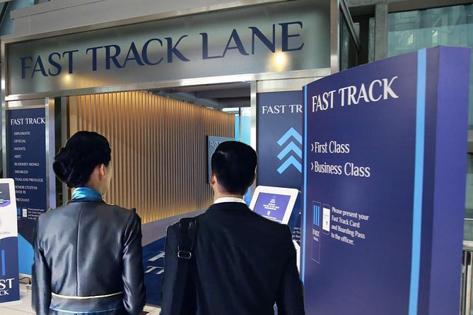 Phuket Airport VIP Fast-Track Immigration with Personal Guide - Meeting the Guide After Landing