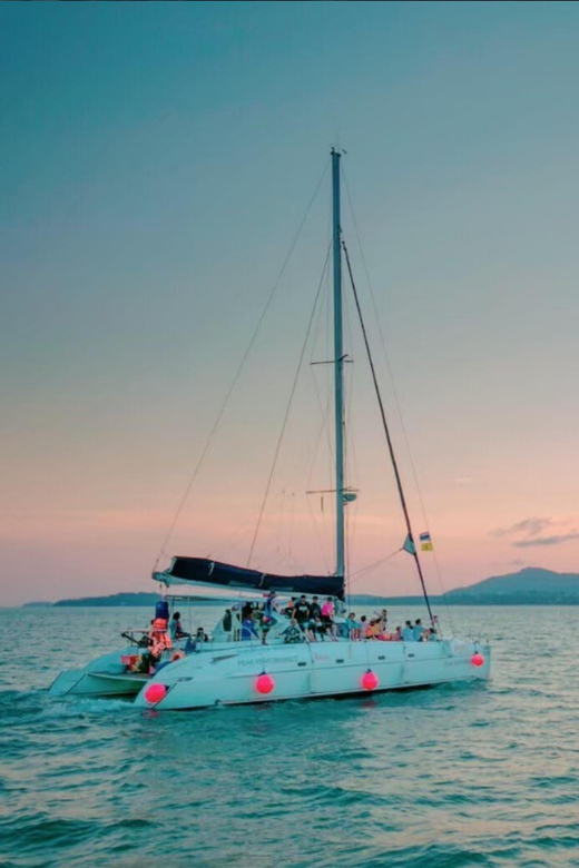 Phuket: Coral Island Catamaran Cruise with Sunset Dinner - Kahung Beach and Coral Island free time