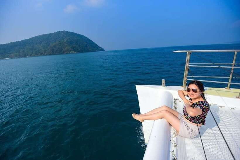 Phuket: Coral Yacht Boat Tour to Coral Island with Sunset - Pirates Beach and Banana Bay on Raya Noi