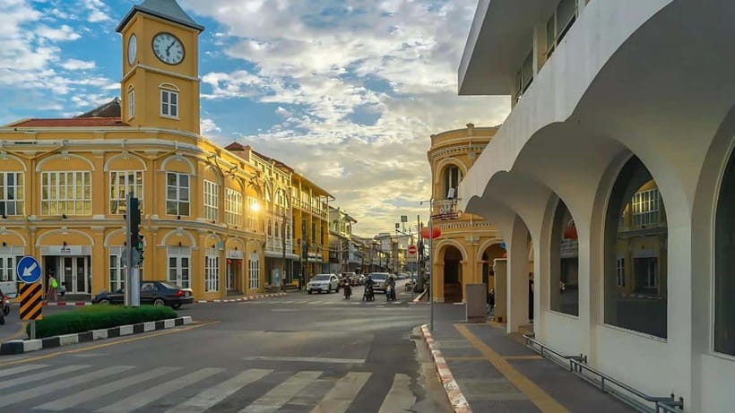 Phuket: Full Day City Tour with Night Market - Wat Chalong turns sightseeing into a cultural lesson