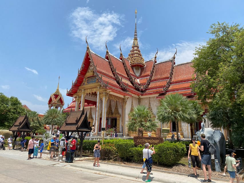Phuket: Guided Tour of Phuket City with Hotel Transfers - The cashew factory: useful stop or tourist shop?