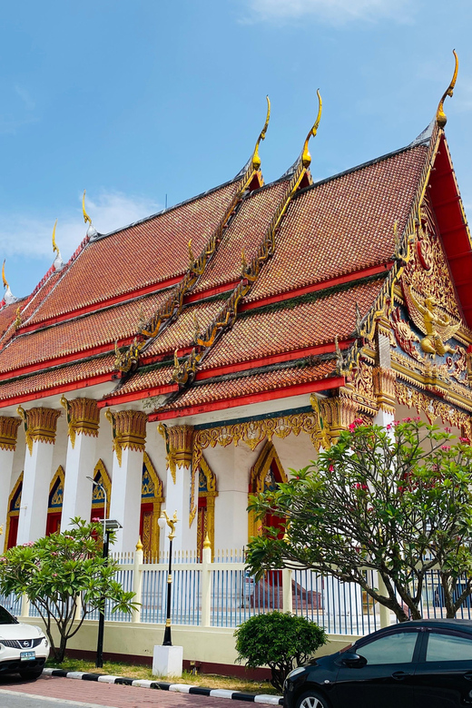 Phuket: Guided Tour of Phuket City with Hotel Transfers - The guides shape the entire experience