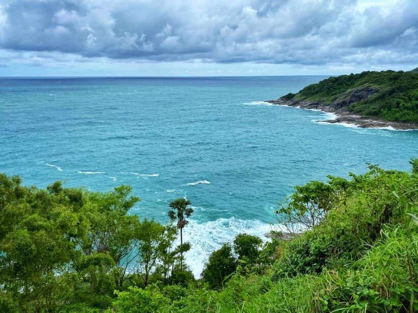 Phuket: Half-Day Viewpoint, Big Buddha and Wat Chalong Tour - Phuket Old Town: Buildings, Food, and a Change of Pace