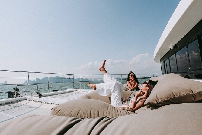 Phuket : James Bond Island and Phang Nga Bay by Premium Yacht - Kayaking toward Hong Island’s lagoon