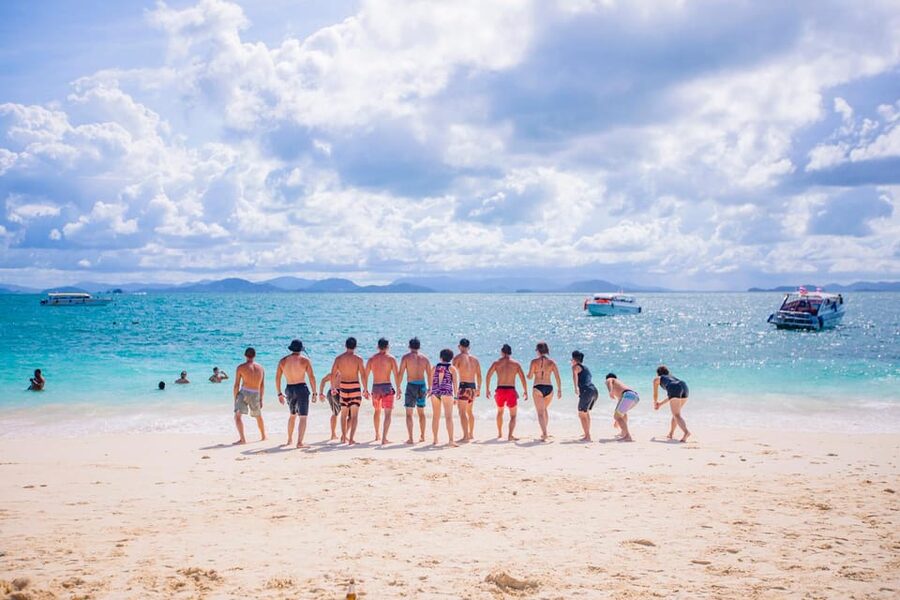 Phuket: Khai Islands Premium Speedboat Half Day Adventure - Boat comfort, crowds, and the pace of the day