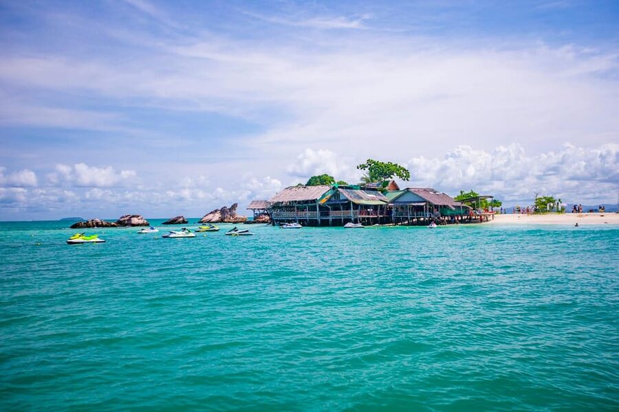 Phuket: Khai Islands Premium Speedboat Half Day Adventure - Who gets the best value from the $38 price
