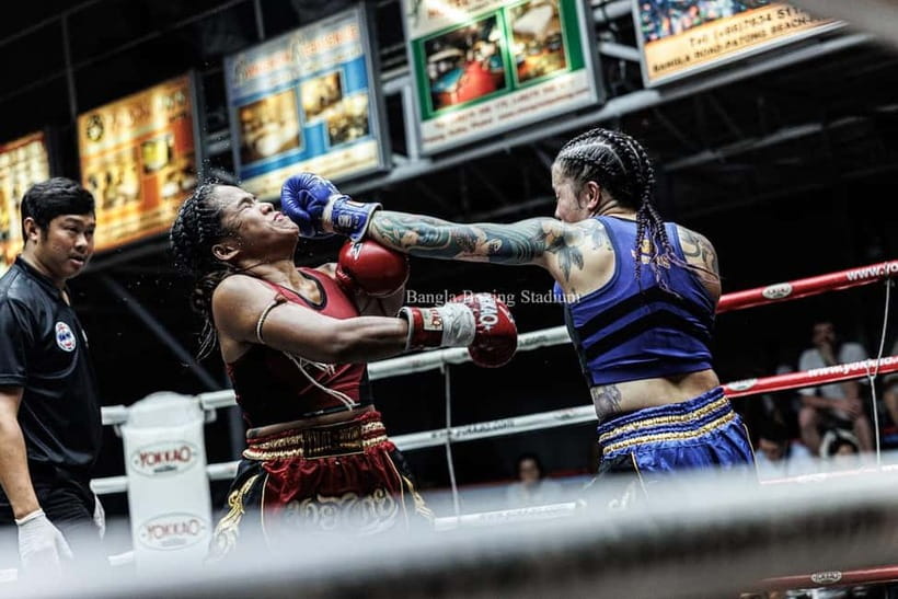 Phuket: Live Muay Thai at Bangla Boxing Stadium with T-Shirt - Practical tips for a smoother night