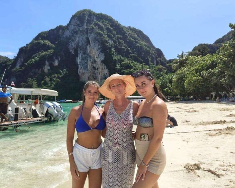 Phuket: Phi Phi Islands and Maya Bay Day Trip with Lunch - Monkey Beach and the final beach break