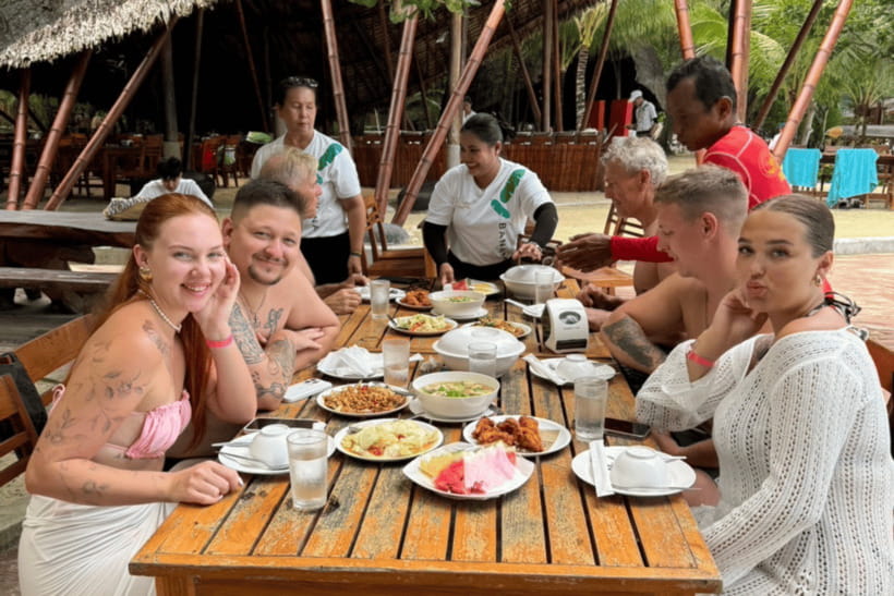 Phuket: Racha and Coral Islands Speedboat Trip with Lunch - Coral Island: lunch, photos, and open time