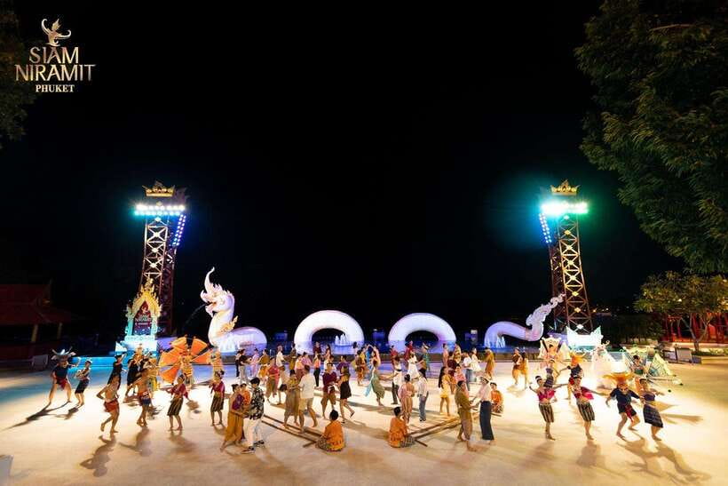 Phuket: Siam Niramit Ticket with Round Transfer and Dinner - Following the story across Siam