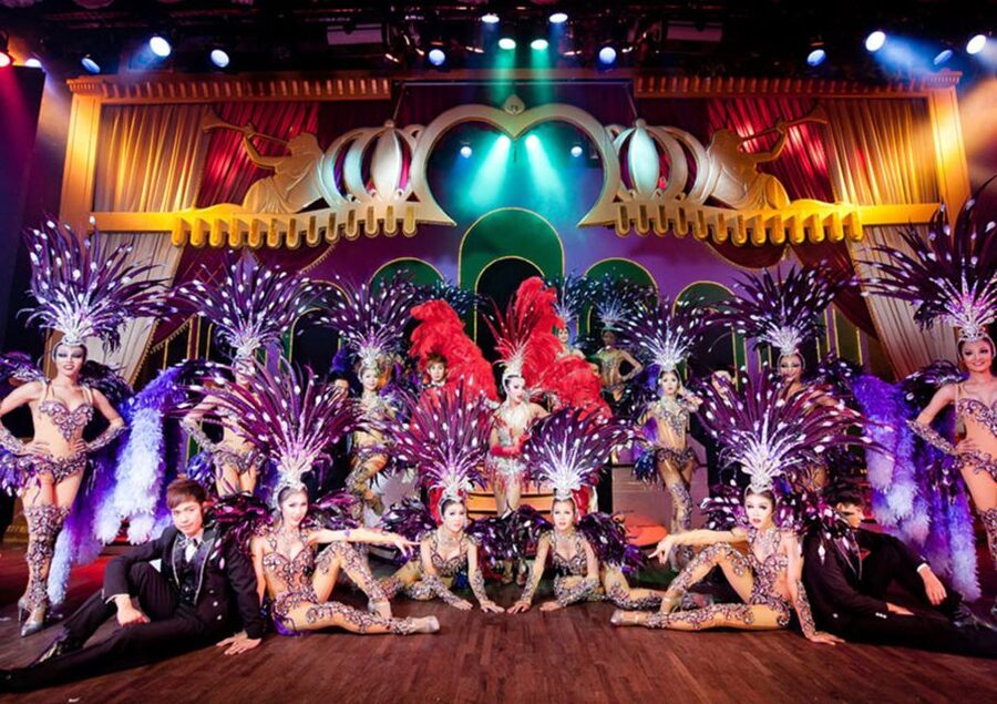 Phuket: Simon Cabaret Show Admission Ticket - The opening numbers: sparkle, music, and a little camp