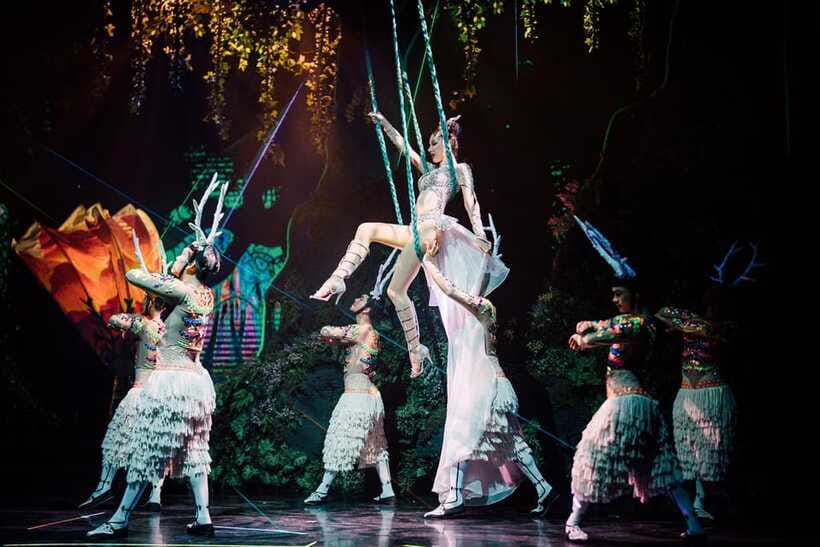 Phuket: Simon Cabaret Show Admission Ticket With Transport - Transport is convenient, but it needs careful planning