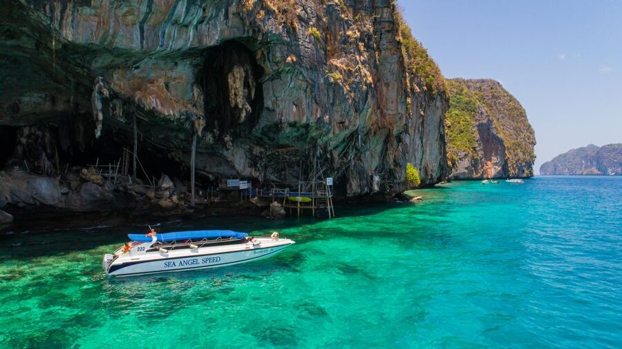 Phuket: Speedboat Day Trip to Phi Phi and Maya Bay - Lo Sama Bay for water time