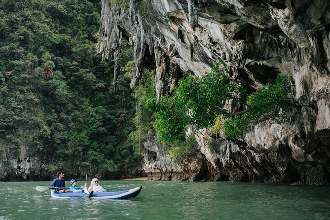 Phuket Sunset Big Boat Trip To Phang Nga Bay & James Bond Island - Guides, crew, and group size