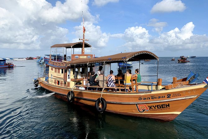 Premium Snorkel Tour to the Bays of Koh Tao onboard the Oxygen - Starting at Mae Haad Pier at 9:00 am