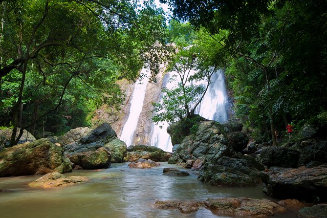 Private - 6 Hours Best of Samui City Tour including Lunch - Wat Khunaram and the mummified monk