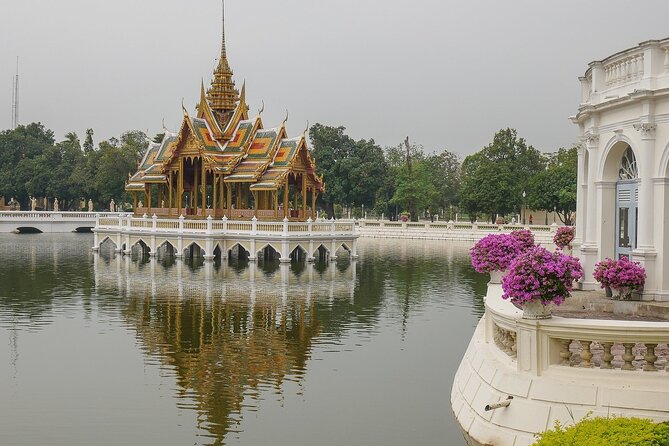 Private Ayutthaya Day Tour from Bangkok With Lunch - Getting your first view of Ayutthaya’s historic center