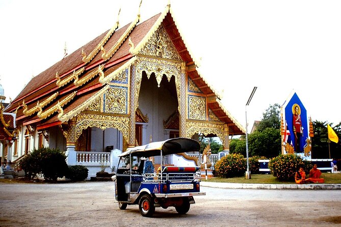 Private Chiang Mai Old City Half Day Tuk Tuk Tour - Wat Sri Suphan, Chiang Mai’s Silver Temple