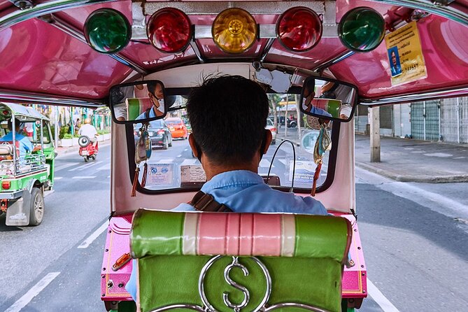 Private Chiang Mai Old City Half Day Tuk Tuk Tour - Muang Mai or Warorot Market
