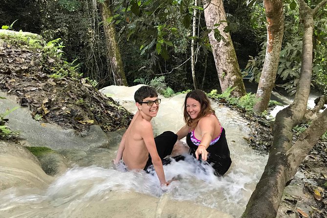 Private Chiang Mai Tour to Bua Thong Waterfalls and Ziplining - What the $138.50 price really covers