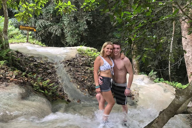 Private Chiang Mai Tour to Bua Thong Waterfalls and Ziplining - 8:30 a.m. pickup and the first local market