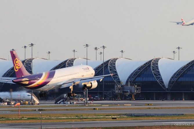 Private Departure Transfer : from Bangkok Hotel to Airport - The vehicle, luggage, and comfort