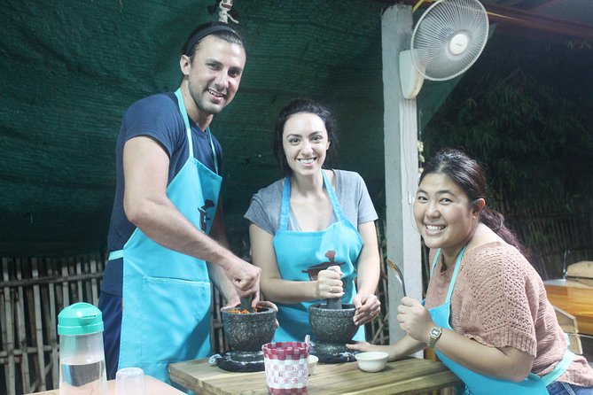 Private Dinner Cooking Class with Benny in Chiang Mai - Choosing your menu at Benny’s home