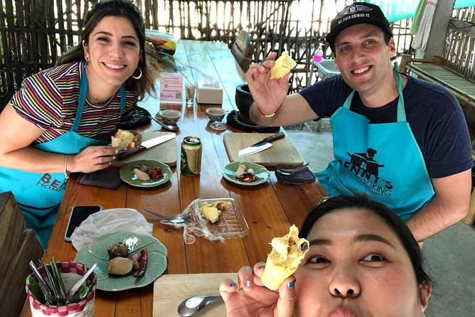 Private Dinner Cooking Class with Benny in Chiang Mai - Tasting local food before you cook
