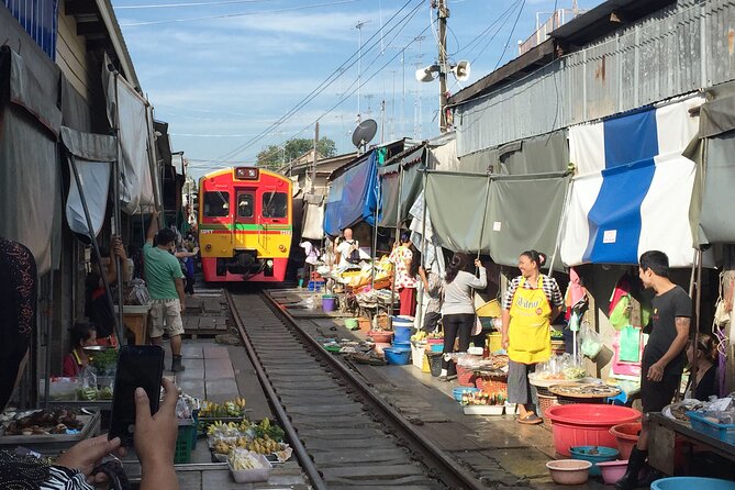 Private Excursion to Floating Market and Ayutthaya World Heritage - Is $184.25 per person good value?