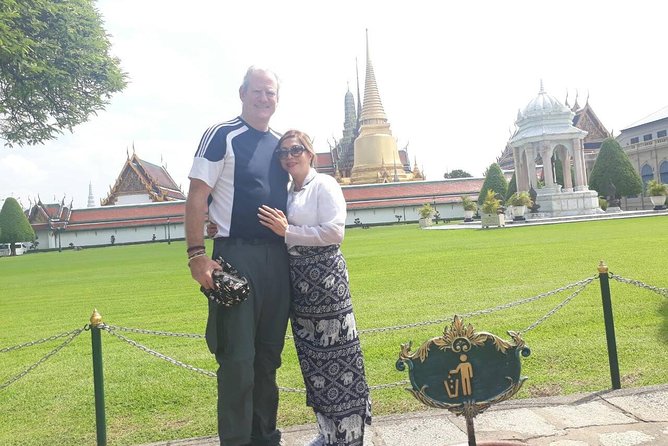 Private Half-Day Bangkok City Tour with The Grand Palace - Wat Pho and the giant reclining Buddha