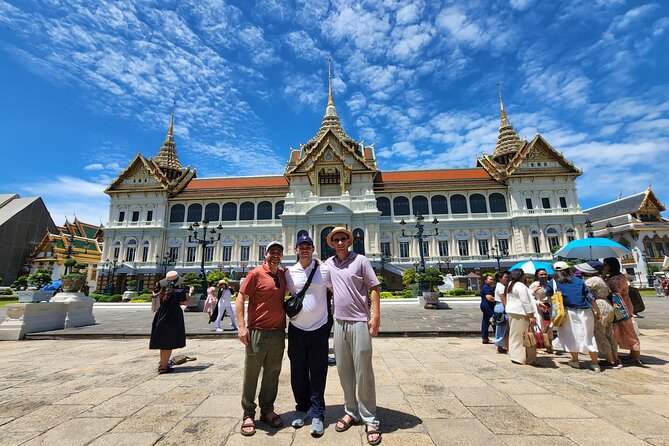 Private Half Day Tour in Bangkok with the Grand Palace - The Amulet Market and everyday belief