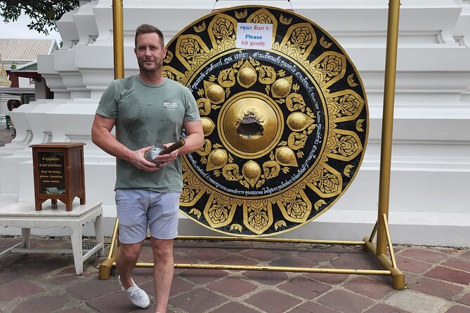 Private Half Day Tour in Bangkok with the Grand Palace - What the guide adds to the price