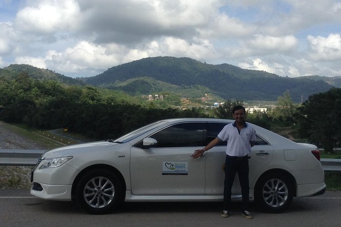 Private PHUKET Arrival Transfer - Phuket Airport to Phuket Hotels - Finding the representative at Phuket Airport