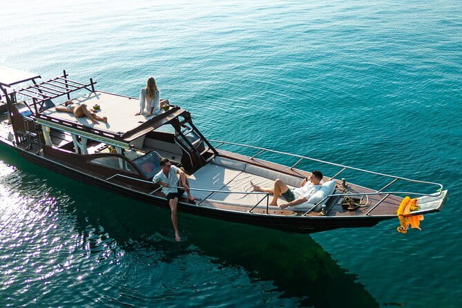 Private Pig Island & Koh Taen Luxury Longtail Tour - What the Crew Adds to the Day