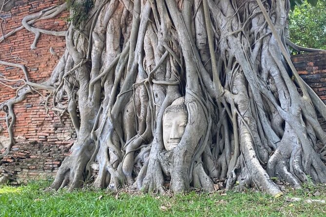 Private tour : A day in a life to visit Ayutthaya with authentic local lunch - Wat Na Phra Meru and unusual Buddha images