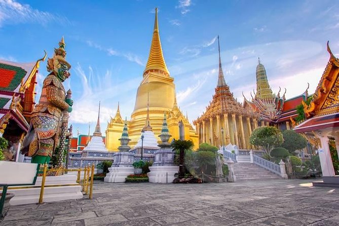 Private Tour: Bangkok's Grand Palace Complex and Wat Phra Kaew - Accessibility, comfort, and practical limits