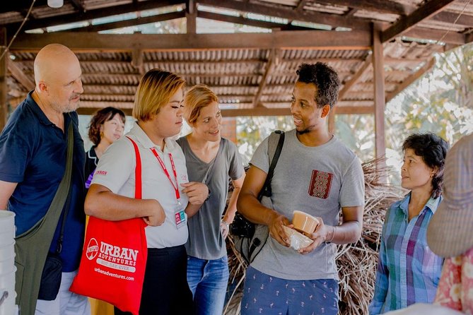 Private Tour from Bangkok: Railway and Floating Markets Tour - What the high rating gets right, and where it falls short