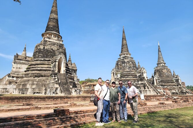 Private Tour: Full-Day Ayutthaya Tour from Bangkok - Wat Mahathat and the Buddha head in banyan roots