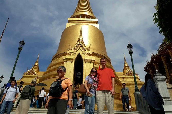 Private Tour: Temples Tour of Bangkok - The guide matters more than the car