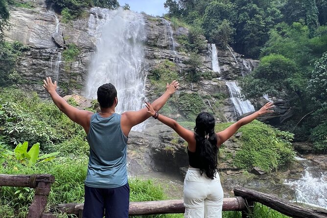 Private Tour to Doi Inthanon including Twins Pagodas and Hiking - Pha Dok Seaw is the day’s real hike