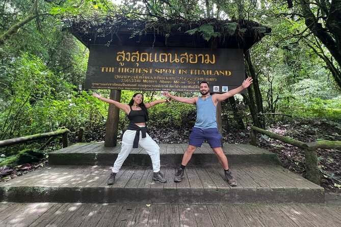 Private Tour to Doi Inthanon including Twins Pagodas and Hiking - Lunch and the value of a private vehicle