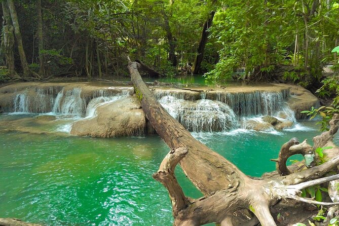 Private Tour to Erawan Waterfall and Boat Tour in Kanchanaburi - A respectful half-hour at Kanchanaburi War Cemetery