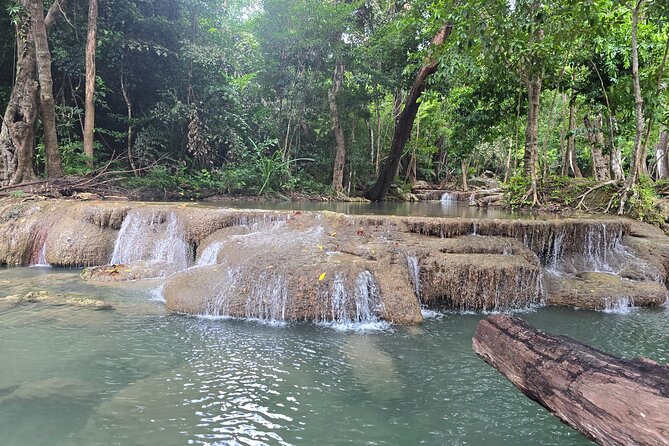 Private Tour to Erawan Waterfall and Boat Tour in Kanchanaburi - Seeing the Bridge over the River Kwai from land and water