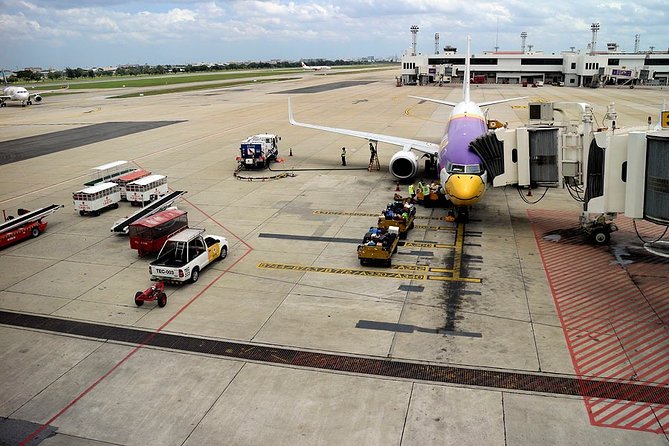 Private Transfer from Bangkok Airport to Hotel in Bangkok - What happens between the terminal and your hotel