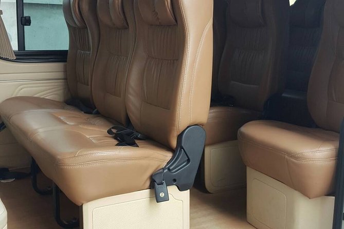 Private transfer from Hotel in Bangkok to BKK Airport - Choosing between a sedan and a minivan